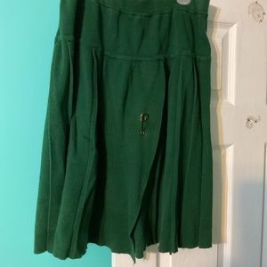 Eagles eye large green skirt